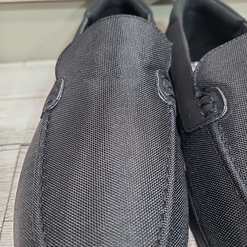 Reaction KENNETH COLE Slip On Dress Shoe‎ Size 2 Black New In Box Loafer